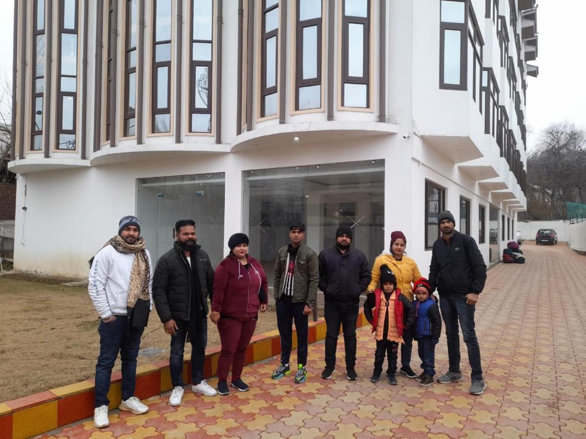 Hotel Zoon Dabb Srinagar Airport Kashmir Exterior photo