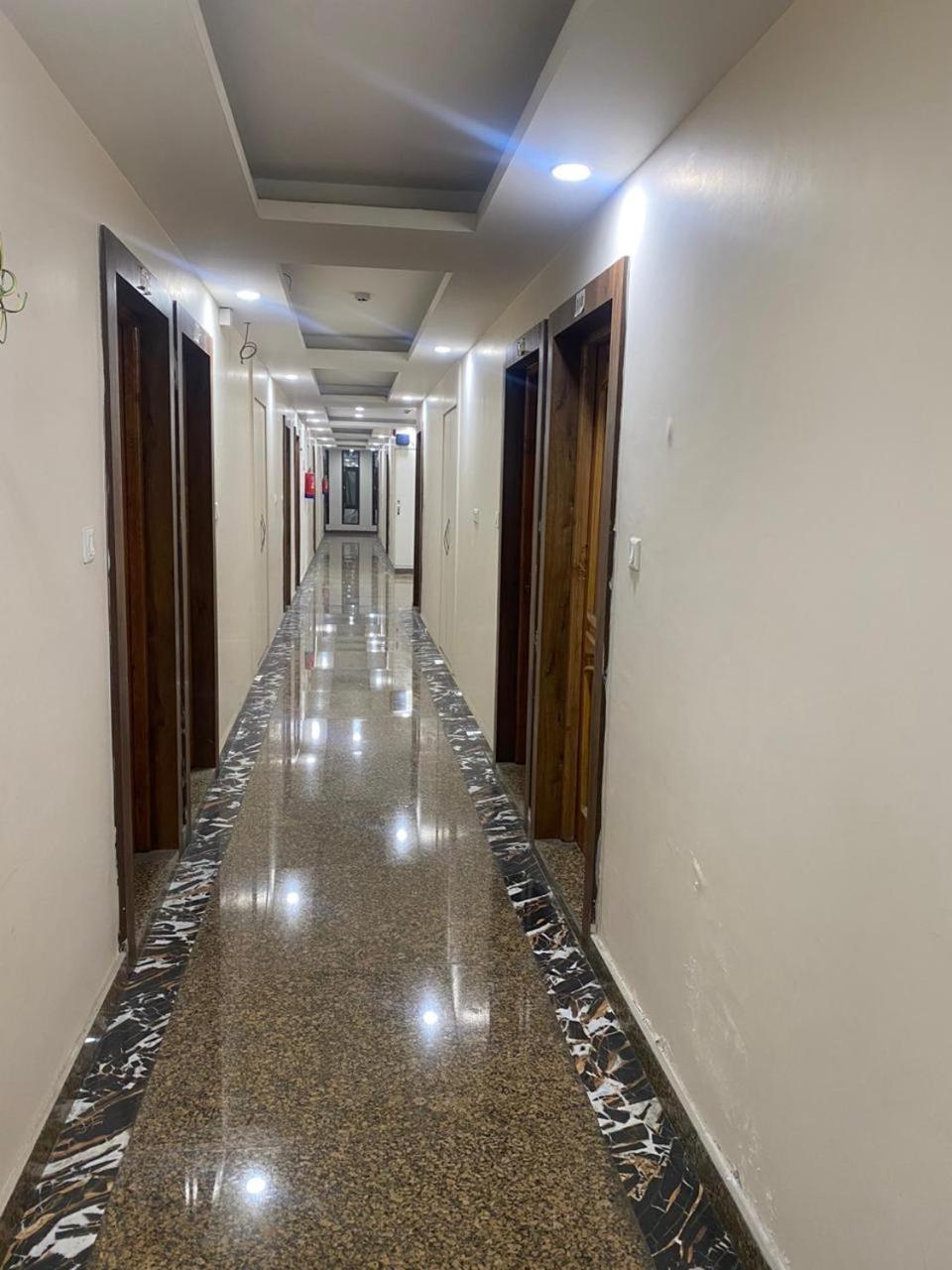 Hotel Zoon Dabb Srinagar Airport Kashmir Exterior photo