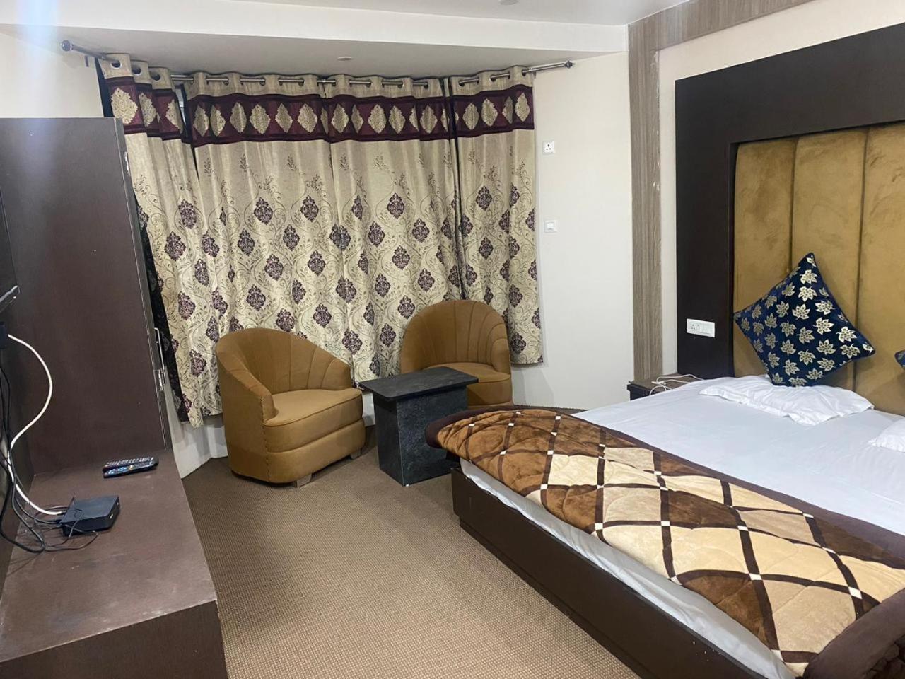 Hotel Zoon Dabb Srinagar Airport Kashmir Exterior photo